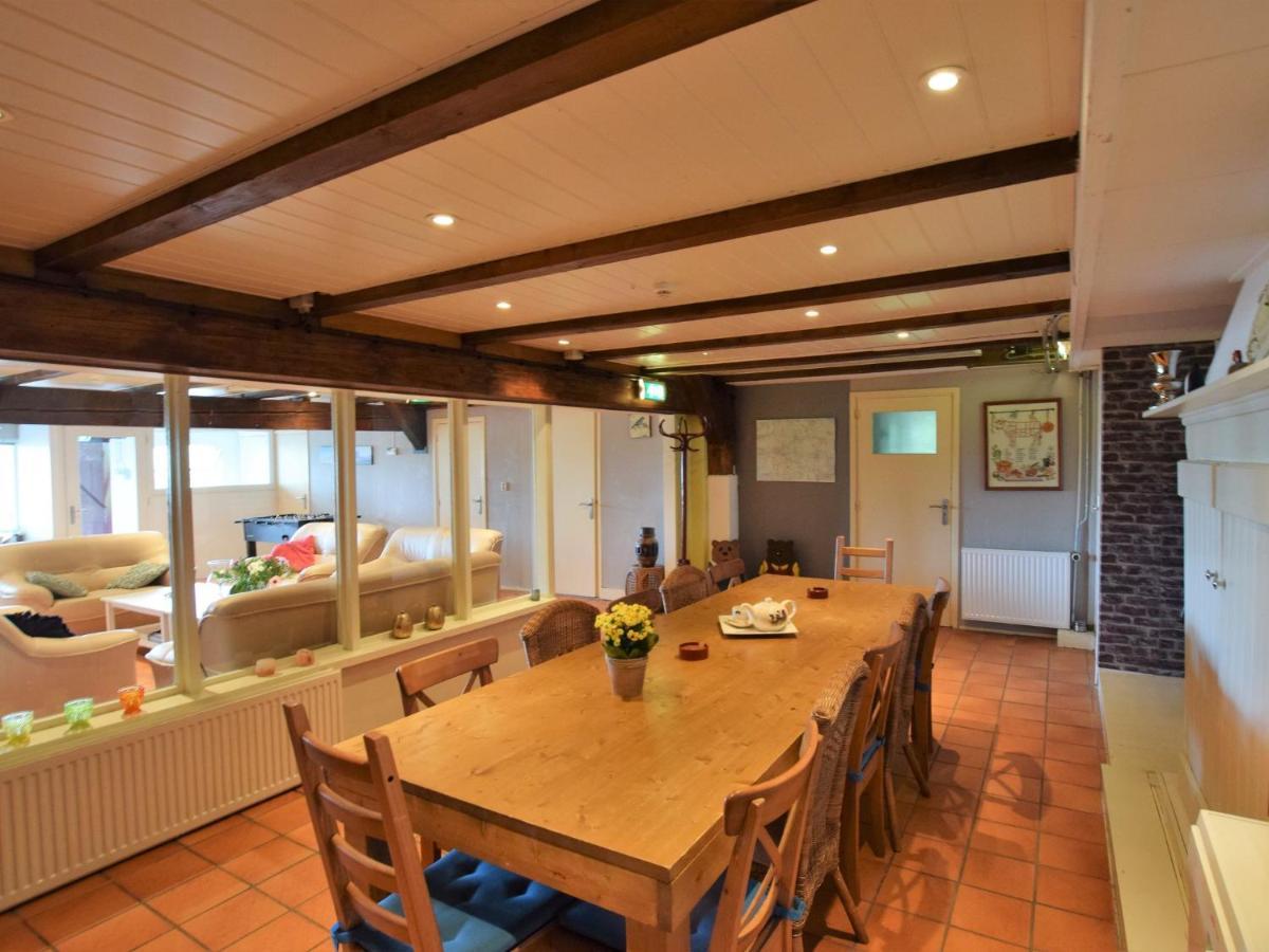 Quaint Farmhouse Near River In Oosterwijk Leerdam Exterior foto