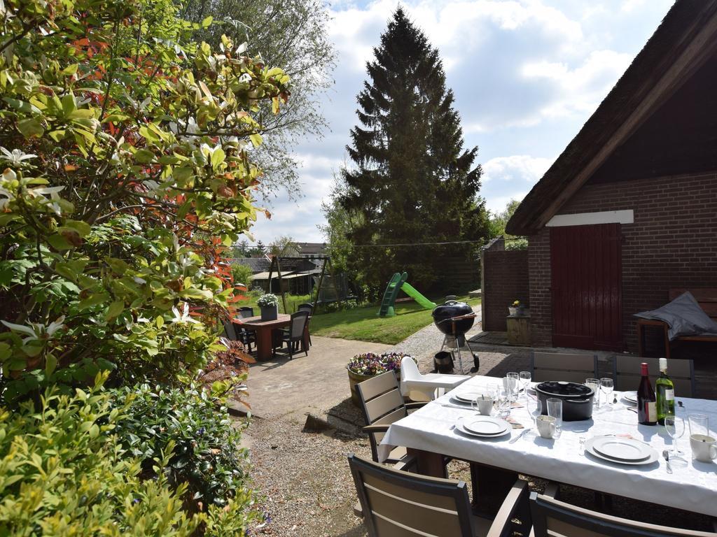 Quaint Farmhouse Near River In Oosterwijk Leerdam Exterior foto